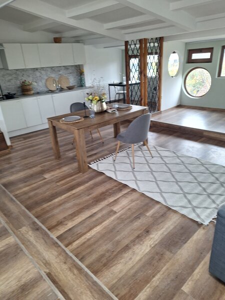 Erou Iancu Nicolae, Zoo